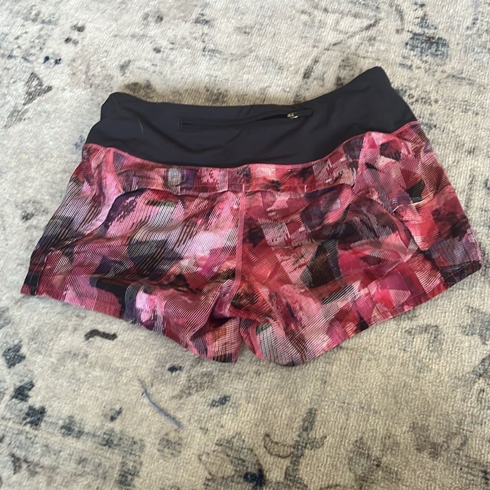 LULULEMON RUNNING SHORTS - Picture 2 of 2